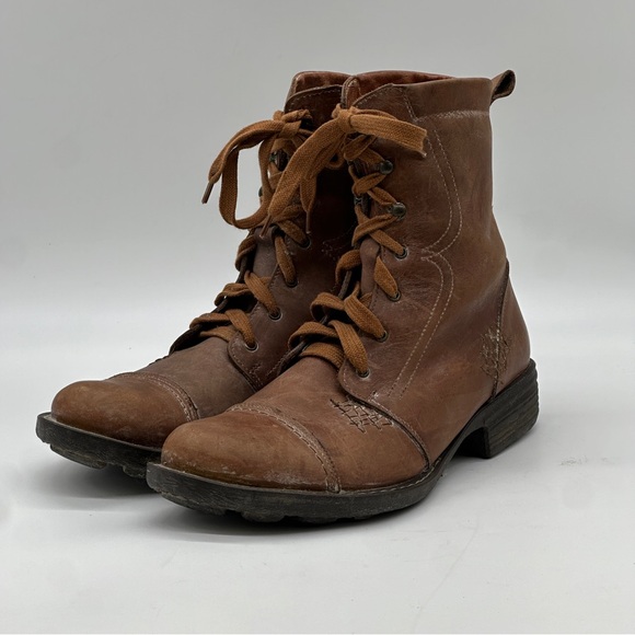 Soho Lab Leather Boots. Size 8.5 - Picture 3 of 10